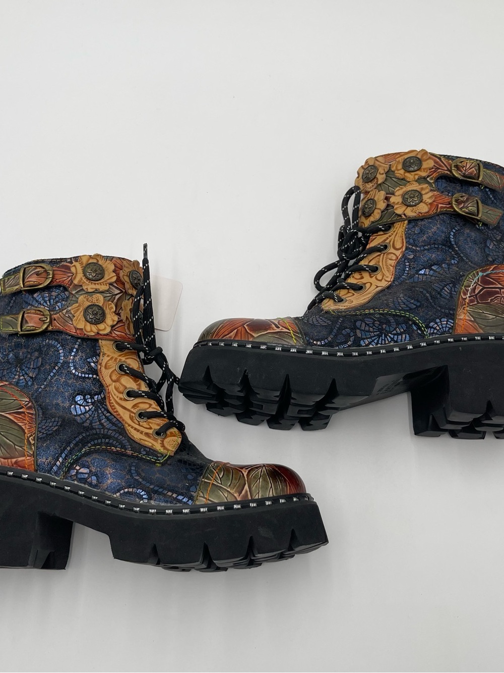 L'Artiste Limitless Booties Heeled Leather Floral Artsy Hippie Sz 37 US 6.5-7 - Picture 11 of 16